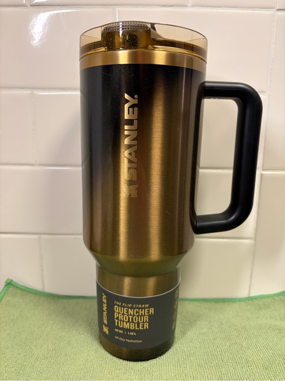 Stanley - 40 oz. Quencher ProTour Flip Straw Tumbler - BLACK HONEY (Ltd. Edt) - Picture 16 of 17